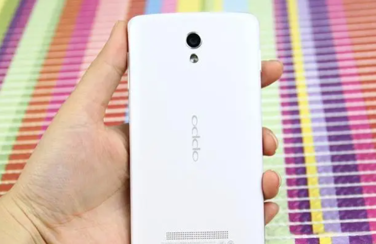 OPPO R815T和索尼LT36h哪个